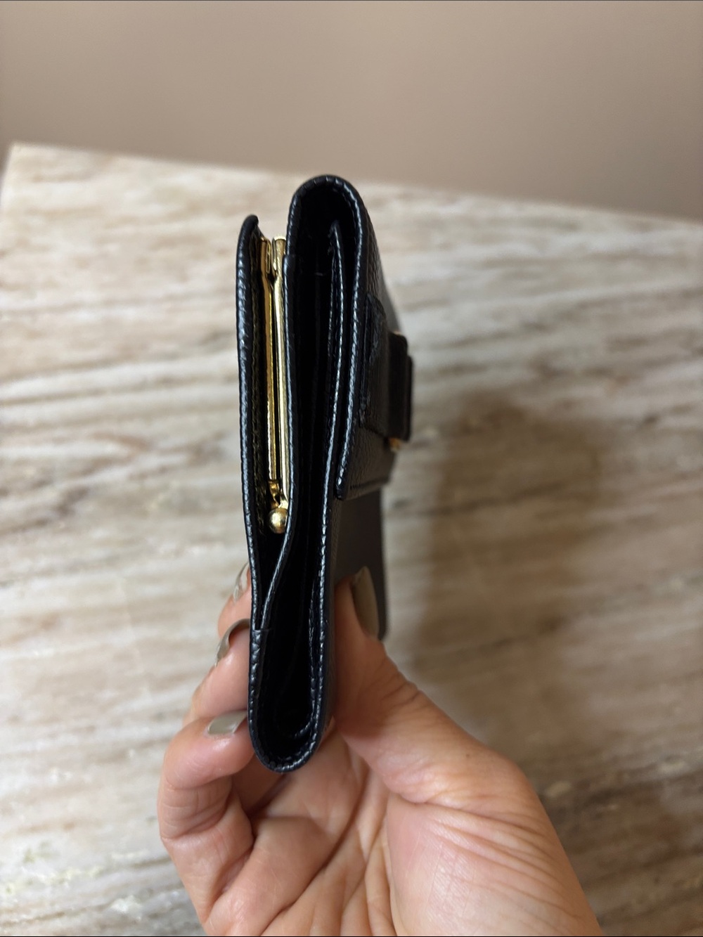 Salvatore Ferragamo Vara Bow Wallet Black Lizard Embossed Leather Kisslock Coin - Picture 10 of 11